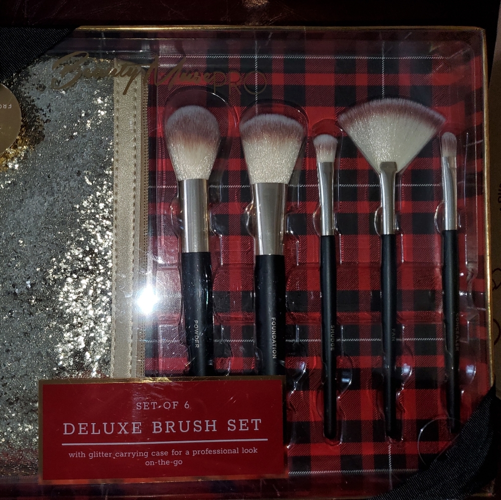 Brush set cosmetic bag gift set new